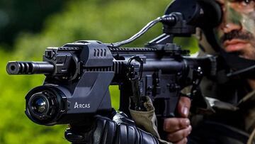 Militares prueban un rifle con joystick e Inteligencia Artificial para el apuntado