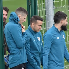 Las vías de AEK y Mallorca no se han concretado con Herrerín