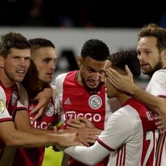 Con poca participación de Edson, Ajax sacó su octavo triunfo