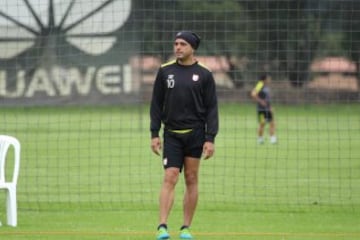 Seijas, el protagonista de la práctica, antes de su último partido en El Campín