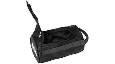 Helly Hansen tiene el neceser para todo: impermeable y con muchos bolsillos