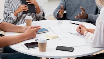 Manuela Ortiz, experta en comunicación: “La próxima vez que estés hablando y alguien te interrumpa, haz esto”