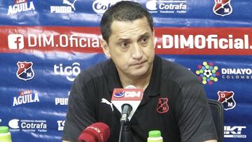 Aldo Bobadilla en rueda de prensa tras su primera derrota