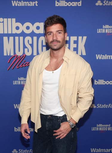 Pablo Alborán posa en la alfombra roja de los Billboard Latin Music Week 2025 celebrados en Miami.