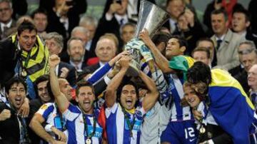 Falcao consigue su primer título internacional con el Porto