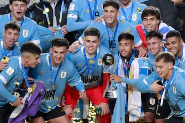 Fabricio Daz: Miro mucho a Toni Kroos o Sergio Busquets...