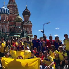 Así se fabrica la foto: Morenatti en acción con los fans de Colombia