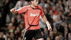 El club echará a los que tiraron objetos a Casillas