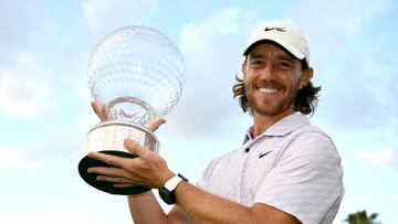 SUN CITY, SOUTH AFRICA - NOVEMBER 13:  Tommy Fleetwood of England poses with the  Nedbank Golf Challenge trophy after winning the Nedbank Golf Challenge on the 18th hole during Day Four of the Nedbank Golf Challenge at Gary Player CC on November 13, 2022 in Sun City, South Africa. (Photo by Stuart Franklin/Getty Images)