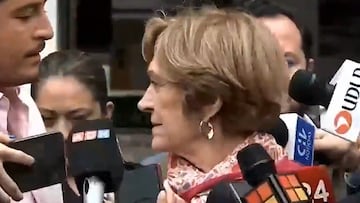 Evelyn Matthei va a votar, dice esto sobre Kast, pero se hace viral por cómo fue vestida