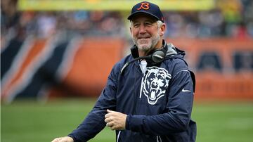 Head coach de Panthers (2002-2010), Broncos (2011-2014) y Bears (2015-2017). Récord de 133-123, 8-7 en postemporada.