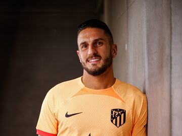 El Atlético de Madrid ha presentado la que será la tercera equipación para la temporada 22/23. De color naranja e inspirada en el fruto del madroño, icónico árbol presente en nuestro escudo y en el de la ciudad de Madrid.