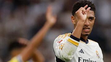 Bellingham hace un gesto durante el partido de Liga contra el C¨¢diz.