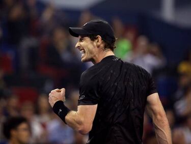 Murray lifts Shanghai title and closes in on number one spot