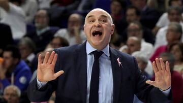 GRAF2526. MADRID, 19/10/2017.- El entrenador del Real Madrid Pablo Laso, durante el partido de la segunda jornada de Euroliga de baloncesto que Real Madrid y CSKA Moscú disputan esta noche en el Wizink Center de Madrid. EFE/Kiko Huesca