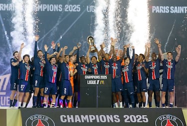 El PSG tuvo la temporada perfecta en 2025, consiguiendo el ansiado sextete. Ganó la Ligue 1 con 19 puntos de diferencia sobre el Olympique de Marsella, segundo clasificado.