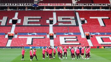 El Barcelona entrenando en Old Trafford