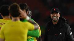 Liverpool's German manager Jurgen Klopp celebrates at the end of the English Premier League football match between Southampton and Liverpool at St Mary's Stadium in Southampton, southern England on May 17, 2022. - RESTRICTED TO EDITORIAL USE. No use with unauthorized audio, video, data, fixture lists, club/league logos or 'live' services. Online in-match use limited to 120 images. An additional 40 images may be used in extra time. No video emulation. Social media in-match use limited to 120 images. An additional 40 images may be used in extra time. No use in betting publications, games or single club/league/player publications. (Photo by Glyn KIRK / AFP) / RESTRICTED TO EDITORIAL USE. No use with unauthorized audio, video, data, fixture lists, club/league logos or 'live' services. Online in-match use limited to 120 images. An additional 40 images may be used in extra time. No video emulation. Social media in-match use limited to 120 images. An additional 40 images may be used in extra time. No use in betting publications, games or single club/league/player publications. / RESTRICTED TO EDITORIAL USE. No use with unauthorized audio, video, data, fixture lists, club/league logos or 'live' services. Online in-match use limited to 120 images. An additional 40 images may be used in extra time. No video emulation. Social media in-match use limited to 120 images. An additional 40 images may be used in extra time. No use in betting publications, games or single club/league/player publications. (Photo by GLYN KIRK/AFP via Getty Images)