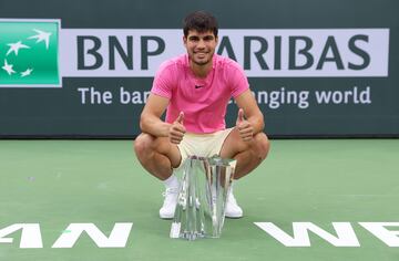 El tenista español ha ganado a Daniil Medvédev en la final de Indian Wells y recupera el número uno del ránking mundial. Alcaraz acumula ocho títulos (uno de Grand Slam, tres de Masters 1.000, dos en ATP 500 y dos en ATP 250) en 11 finales y tiene un balance de 14-9 ante jugadores del top-10.