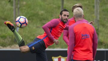 Aleix Vidal se ha convertido en una posible opci&oacute;n para el Valencia. 