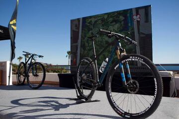 Las bicicletas del equipo.