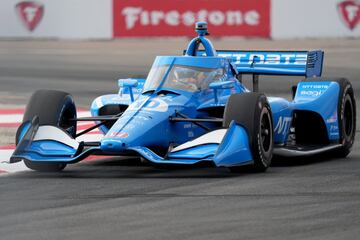 La segunda carrera del a?o dej車 claro que la Indy es impredecible y tremendamente igualada. Palou, que llegaba l赤der s車lo pudo ser 17?, part赤a d谷cimo y sobre esa posici車n se mantuvo toda la carrera, luchando por el Top Ten. En los compases finales de la prueba cedi車 terreno hasta la 13? plaza y en la 迆ltima vuelta un problema mec芍nico le mand車 a la 17. Colton Herta se llev車 el triunfo en San Petersburgo, con Newgarden y Pagenaud como sus compa?eros de podio.