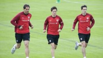 IMPORTANTE BAJA. Ander Herrera, en carrera durante la sesión de ayer con Gorka e Iraola, se perderá la visita al Celta por acumulación de amonestaciones.