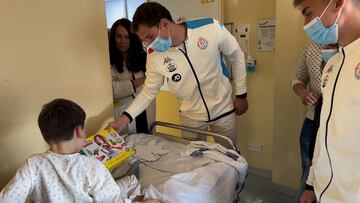 El Real Valladolid visita los hospitales de la ciudad