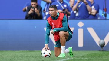Cristiano Ronaldo, en un entrenamiento de la selección portuguesa.