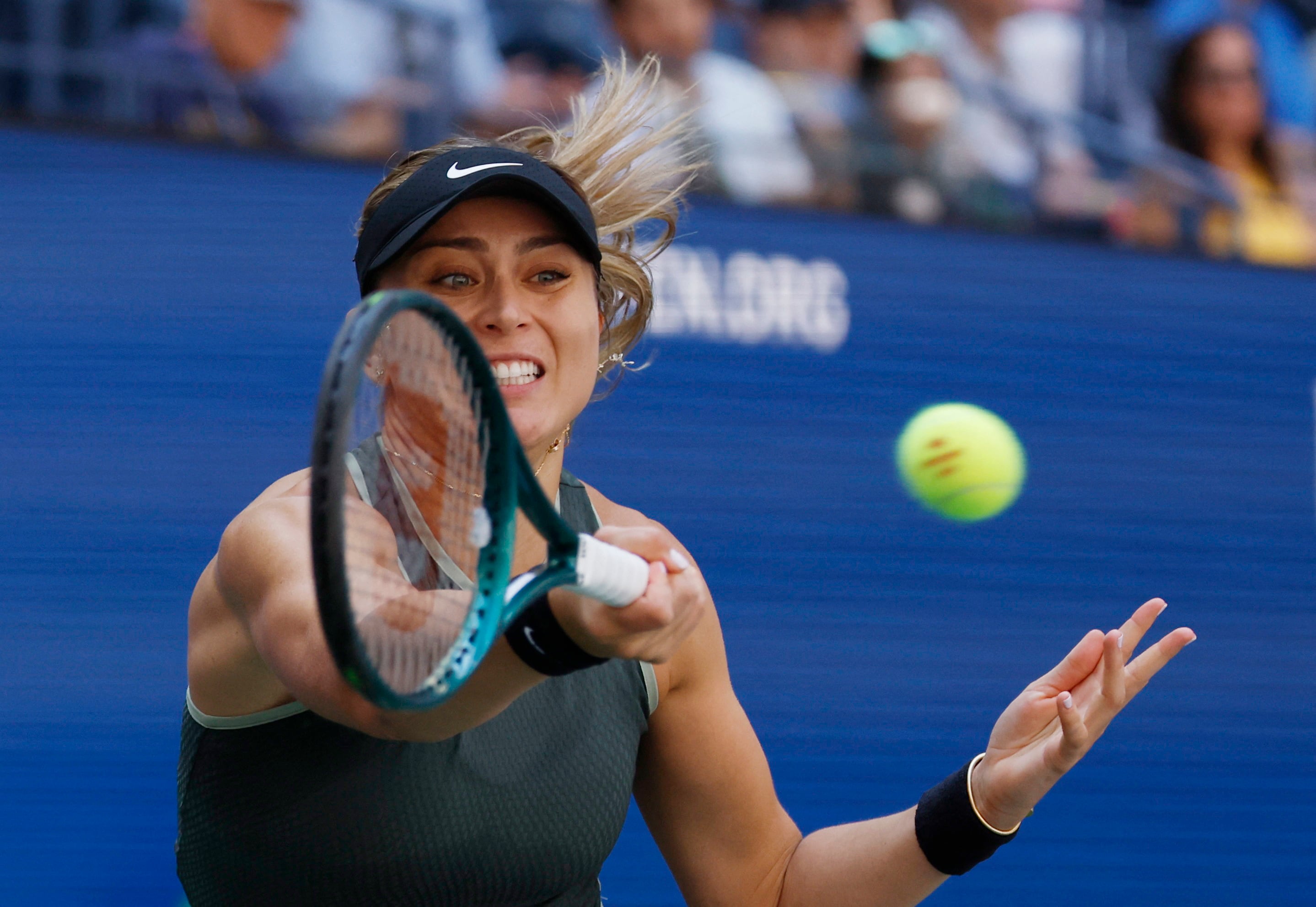 Badosa se hace pequeña ante Navarro en el US Open