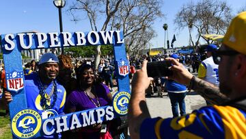 Hinchas de los Rams celebran el triunfo en la última Superbowl, en febrero de 2022.