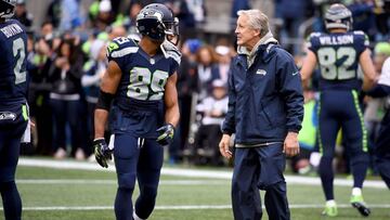 SEATTLE, WA - NOVEMBER 20: Head coach Pete Carroll, right, of the Seattle Seahawks, chats with Wide receiver Doug Baldwin #89 before a game against the Philadelphia Eagles at CenturyLink Field on November 20, 2016 in Seattle, Washington. Steve Dykes/Getty Images/AFP
== FOR NEWSPAPERS, INTERNET, TELCOS & TELEVISION USE ONLY ==