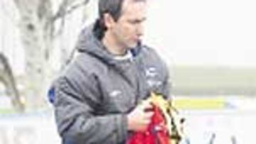 Oliva, técnico del Alavés.