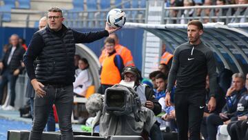 Reims' head coach Oscar Garcia reacts during the French L1 football match between Troyes and Reims on October 2, 2022 at the Aube Stadium in Troyes. (Photo by FRANCOIS NASCIMBENI / AFP) (Photo by FRANCOIS NASCIMBENI/AFP via Getty Images)