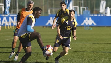 24/01/24
ENTRENAMIENTO DEK DEPORTIVO DE LA CORUÑA 
 Balenziaga Salva Sevilla Iano