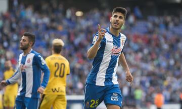 Uno de los mayores estandartes de la actual plantilla del club blanco. En 2014, cuando aún estaba en el Mallorca, confirmó su fichaje por el Real Madrid. Tras su año en el club balear realizó al pretemporada con el Madrid pero ese mismo año fue cedido al Espanyol. En el club catalán realizó una magnífica temporada (37 partidos, 4 goles y 15 asistencias) lo que convenció a Zidane para tenerle en el equipo. 