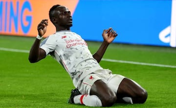 Sadio MAne of Liverpool celebrates after scoring his first goal during the UEFA Champions League Round of 16 Second Leg match between FC Bayern Muenchen and Liverpool at Allianz Arena