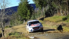 "Chaleco" López logra su tercera victoria seguida en el RallyMobil