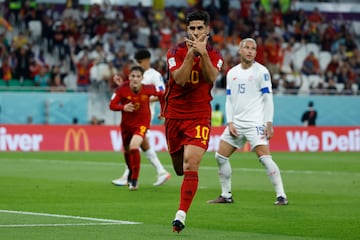 Asensio celebrates his goal against Costa Rica.