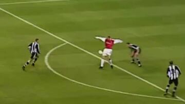 Leyendas del fútbol: el gol mágico de Bergkamp en Arsenal