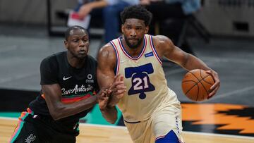 El pívot fue decisivo en la prórroga ante unos necesitados Spurs. Los Celtics, en caída libre, caen ante Portland. Heat, Knicks y Suns ganan.