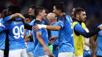 MILAN, ITALY - SEPTEMBER 18: Giovanni Simeone of SSC Napoli and Kim Min-jae of SSC Napoli celebrate after winning the Serie A match between AC MIlan and SSC Napoli at Stadio Giuseppe Meazza on September 18, 2022 in Milan, Italy. (Photo by Sportinfoto/DeFodi Images via Getty Images)