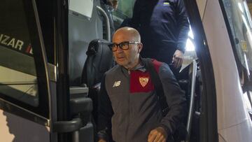 Jorge Sampaoli celebr&oacute; su 57 cumplea&ntilde;os durante el viaje a Leicester. El de Casilda recibi&oacute; numerosas muestas de cari&ntilde;o.