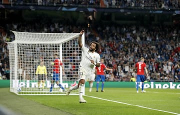 2-0. Marcelo celebr¨® el segundo gol.