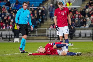 El noruego se lastimó el tobillo derecho en el partido amistoso ante Islas Feroe y abandonó la concentración con su selección.