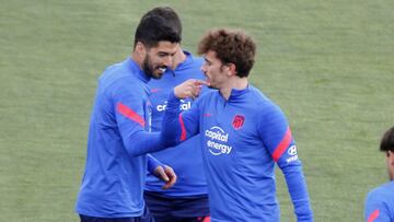 Griezmann y Su&aacute;rez, en una sesi&oacute;n del Atl&eacute;tico. 