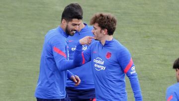 Griezmann y Su&aacute;rez, en una sesi&oacute;n del Atl&eacute;tico. 