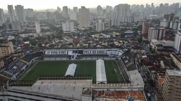 Vista aérea del estadio de Vila Belmiro y de la ciudad de Santos. 