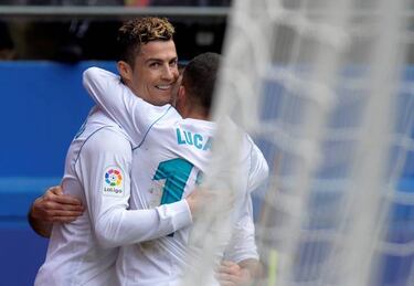 Eibar 1-2 Real Madrid: Varane forced off with head injury