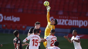 Bono, en un partido de LaLiga.